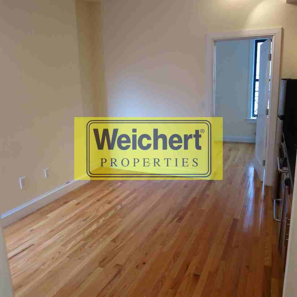 3rd Ave & E 80th St #1BR