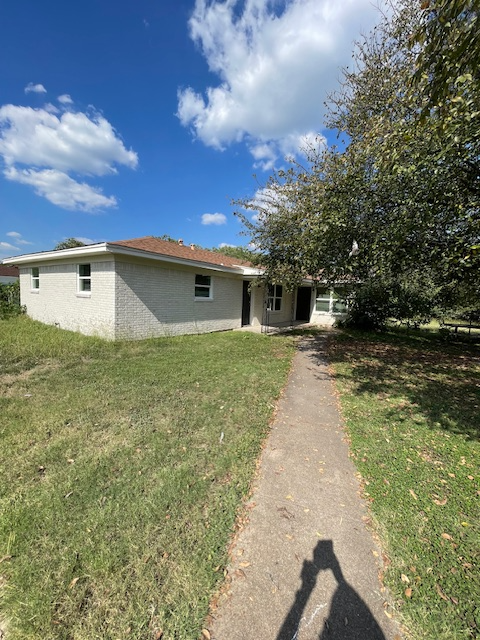 105 Faye Drive #A - Photo 2 of 13