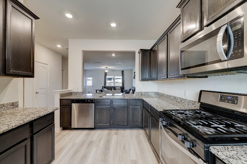 425 Elaine Valley Dr - Photo 2 of 16