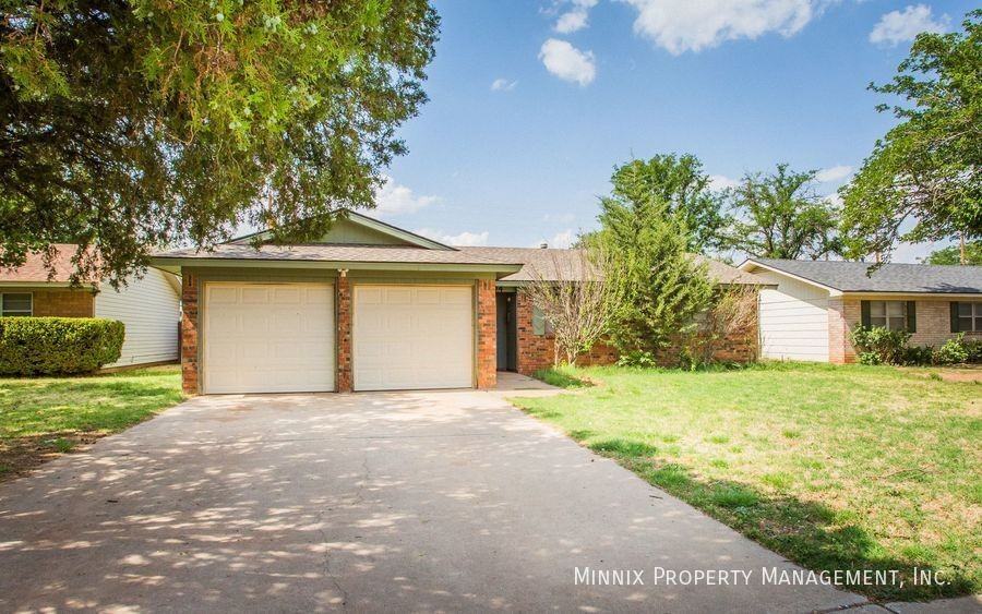 4804 53rd St - Photo 3 of 37