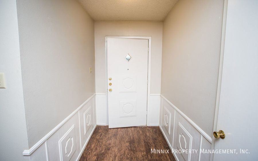 4804 53rd St - Photo 6 of 37