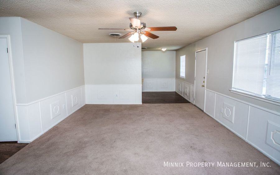 4804 53rd St - Photo 7 of 37