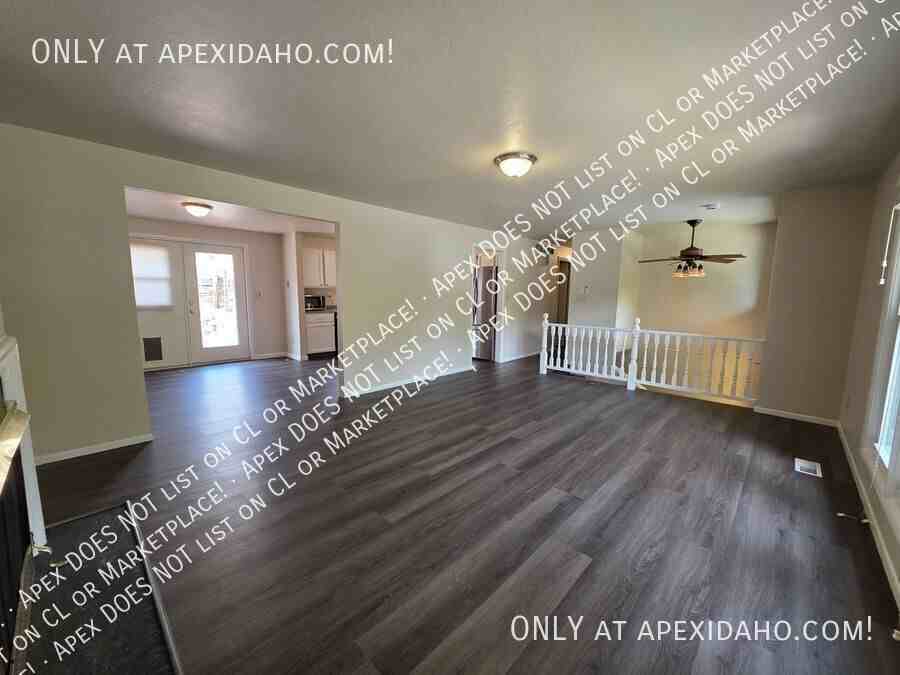 3305 North Winsome Road - Photo 2 of 22