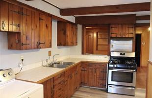 featured image of 3 Pennsylvania Ave #1