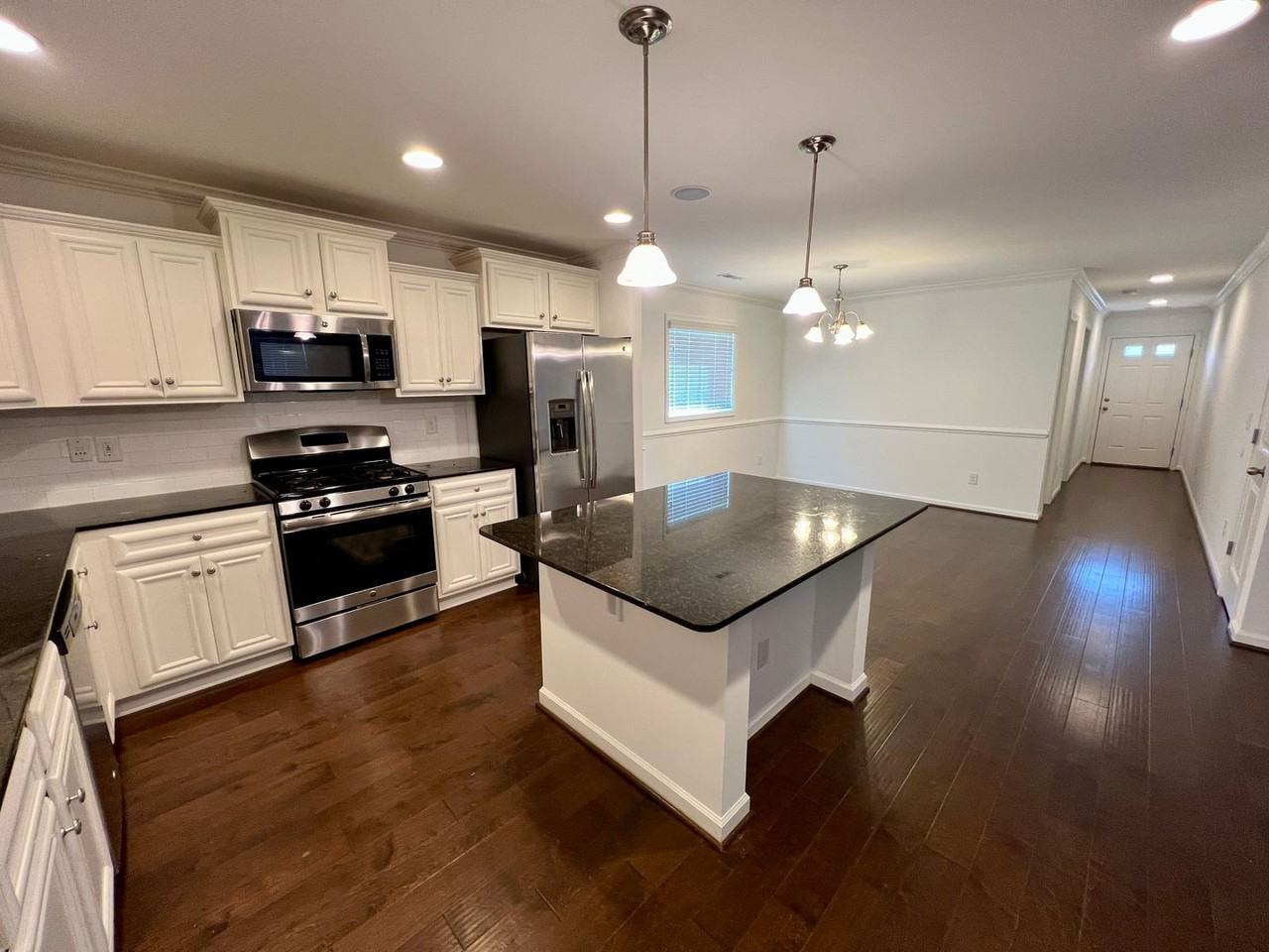 116 Sunsation Dr - Photo 2 of 27