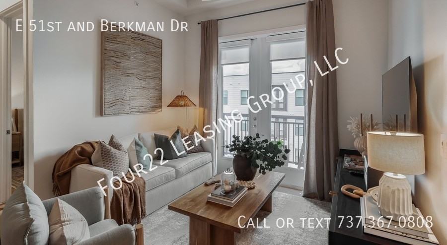 51st & Berkman Dr #370 - Photo 5 of 9