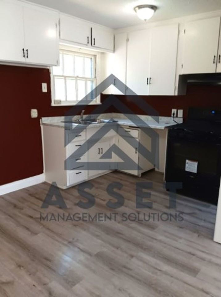 413 E Northrup Dr - Photo 4 of 11