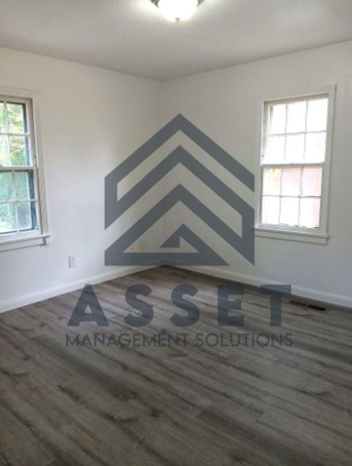 413 E Northrup Dr - Photo 7 of 11