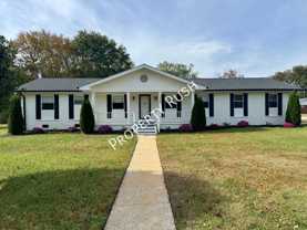 7339 Brookside Dr - Photo 1 of 1