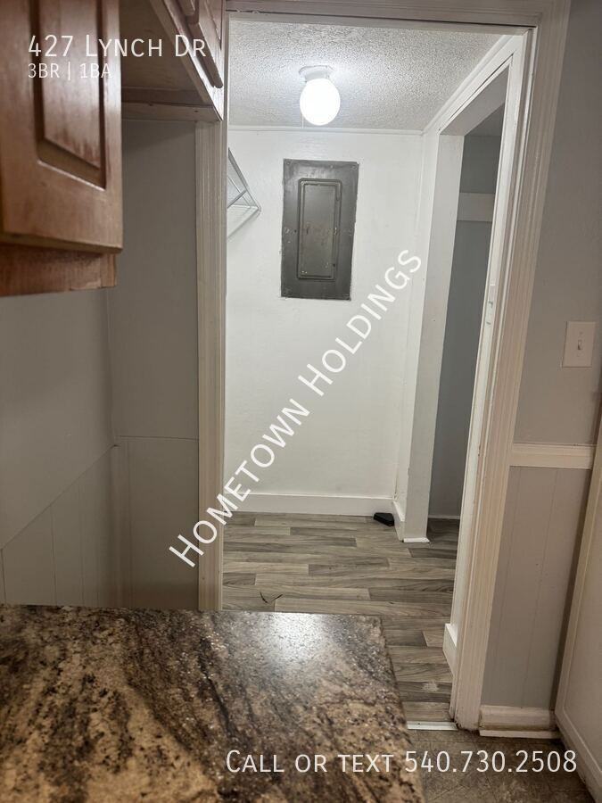 427 Lynch Drive - Photo 5 of 8