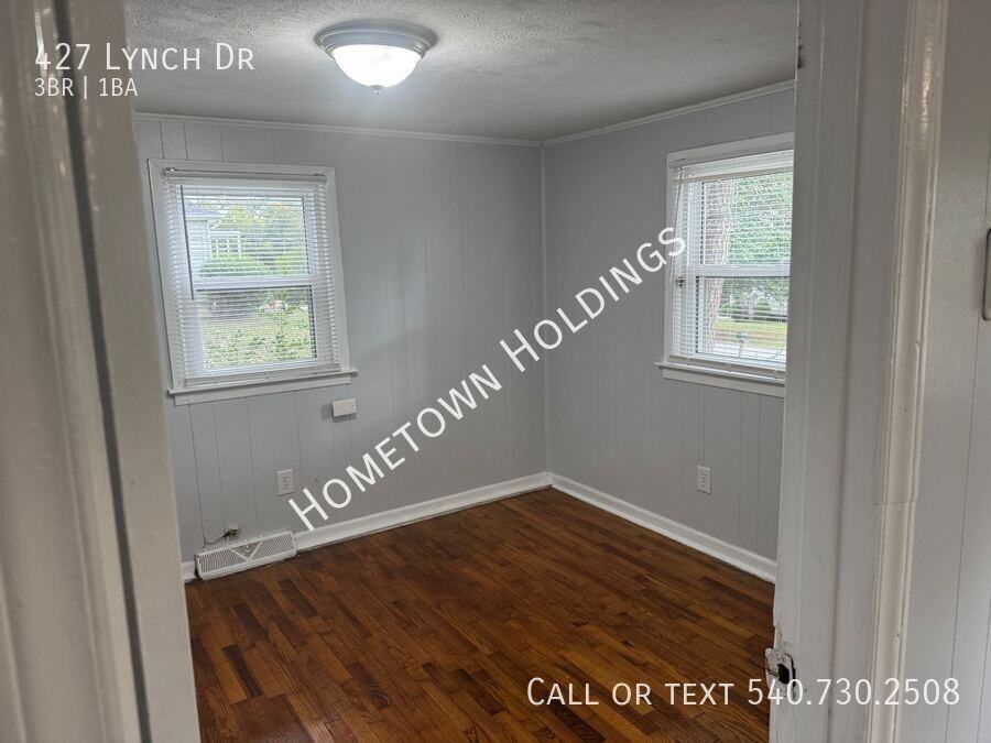 427 Lynch Drive - Photo 7 of 8