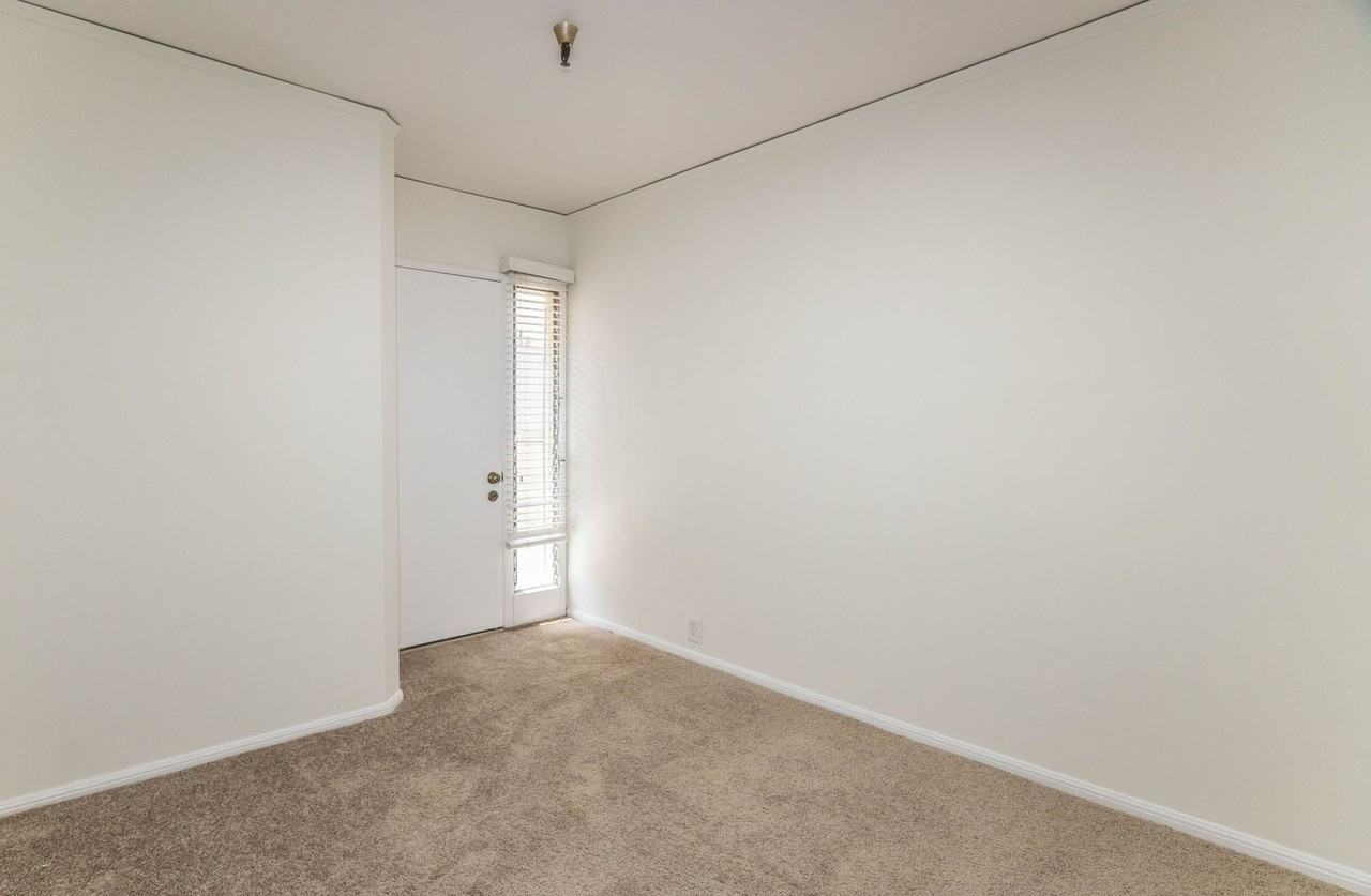 10900 Culver Blvd #5 - Photo 7 of 11