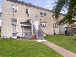 featured image of 3201 Lily Ave #B