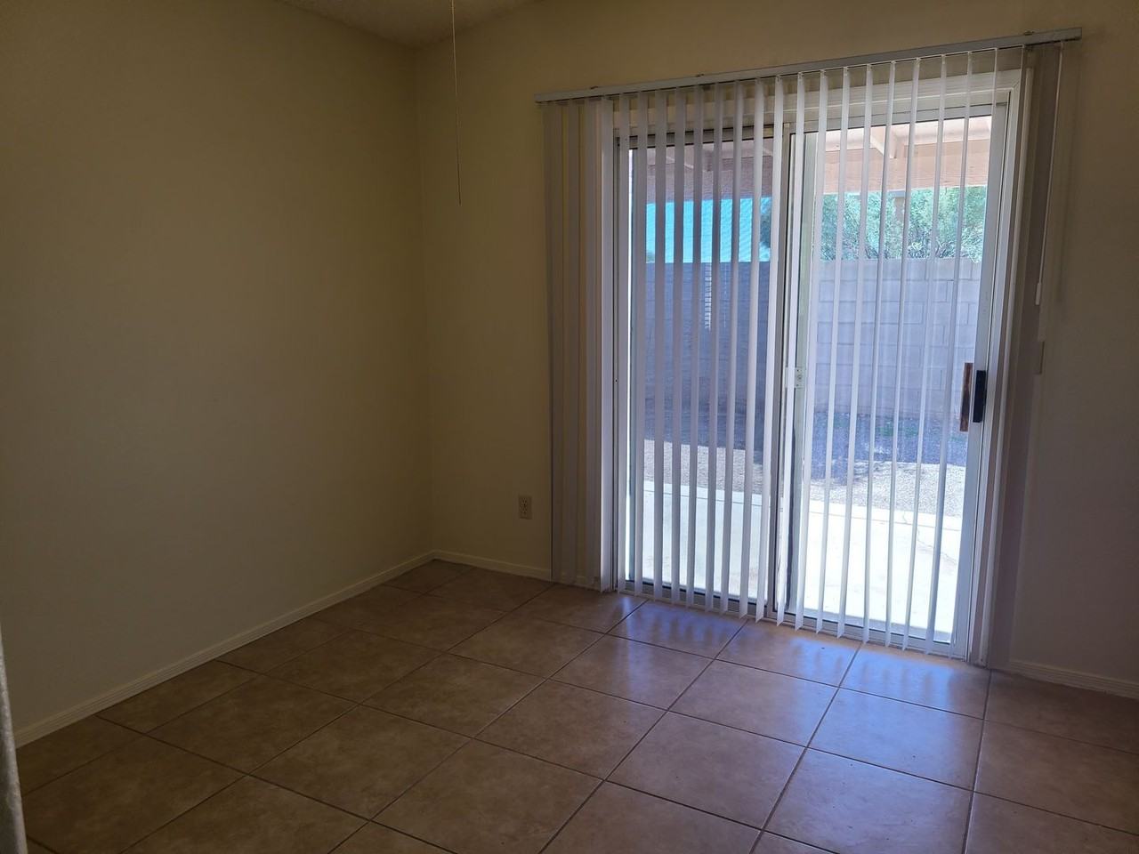 8896 E Apple Tree Dr - Photo 6 of 11