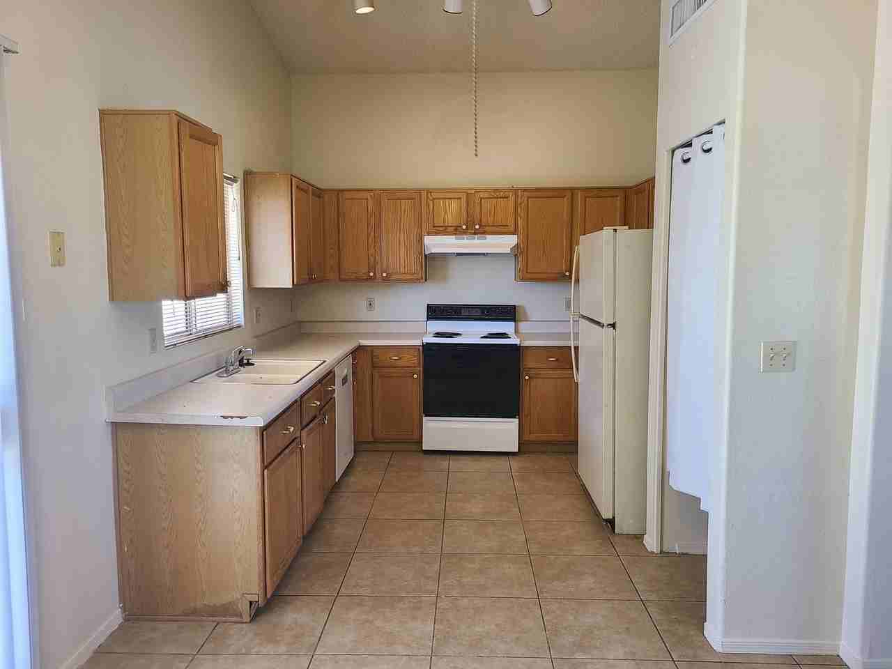 8896 E Apple Tree Dr - Photo 7 of 11