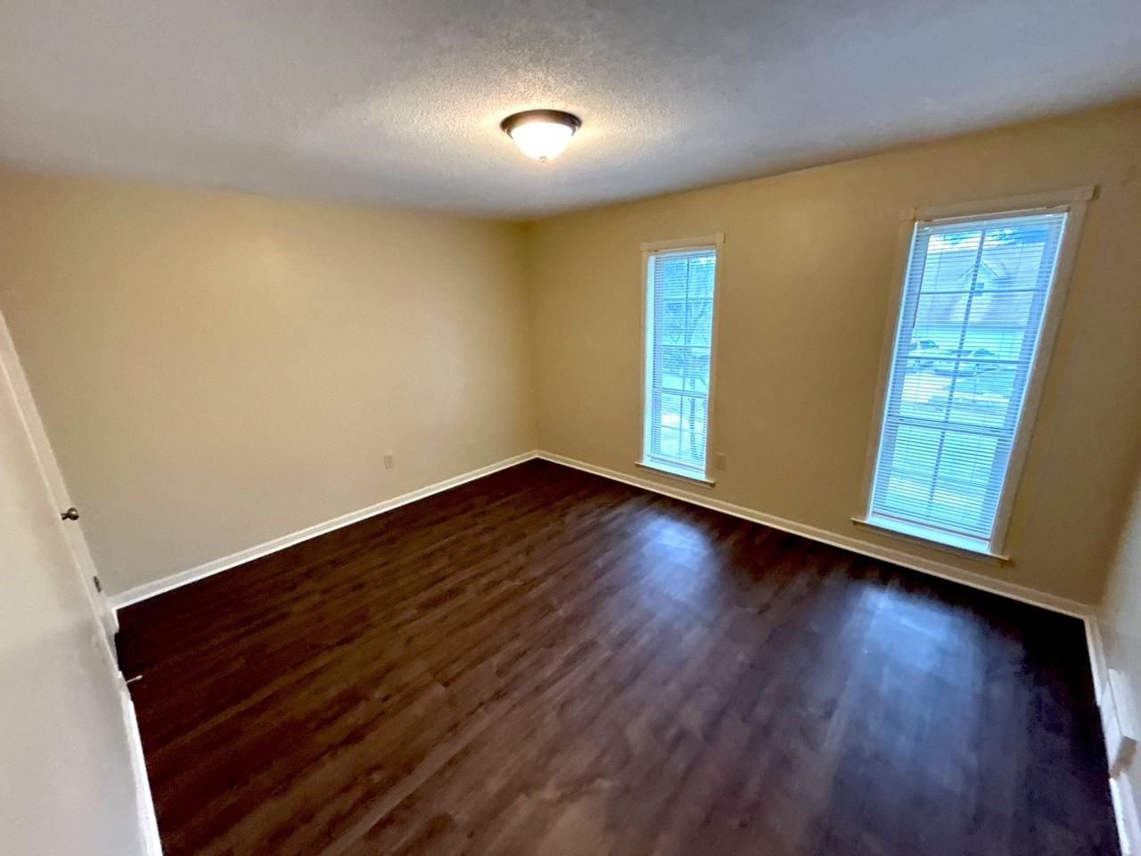 5300 Pipers Gap Drive - Photo 3 of 14