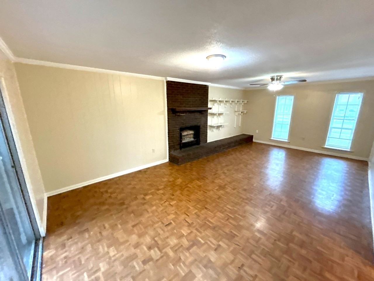 5300 Pipers Gap Drive - Photo 6 of 14