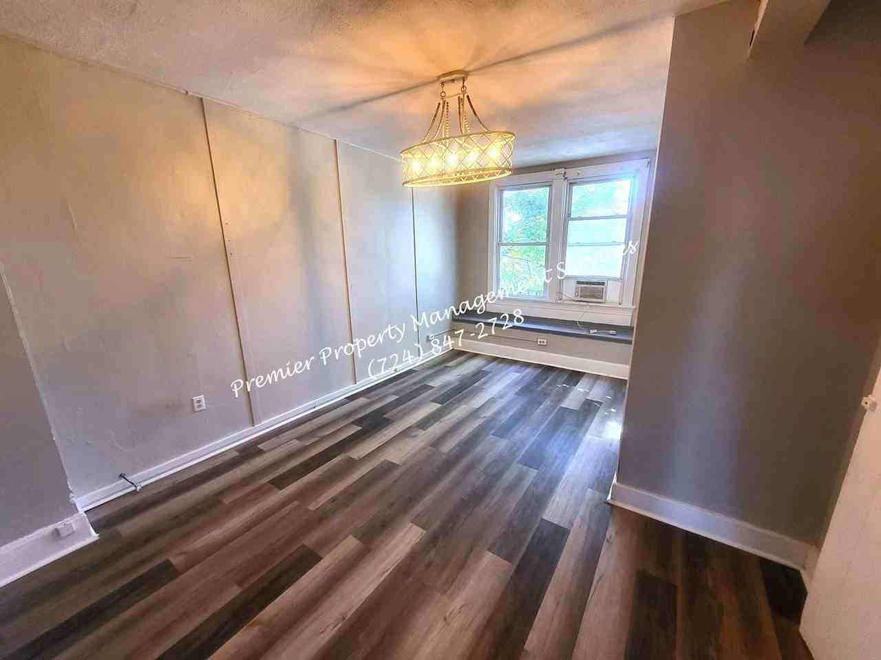 345 Iroquois Place, Unit 3 - Photo 4 of 13