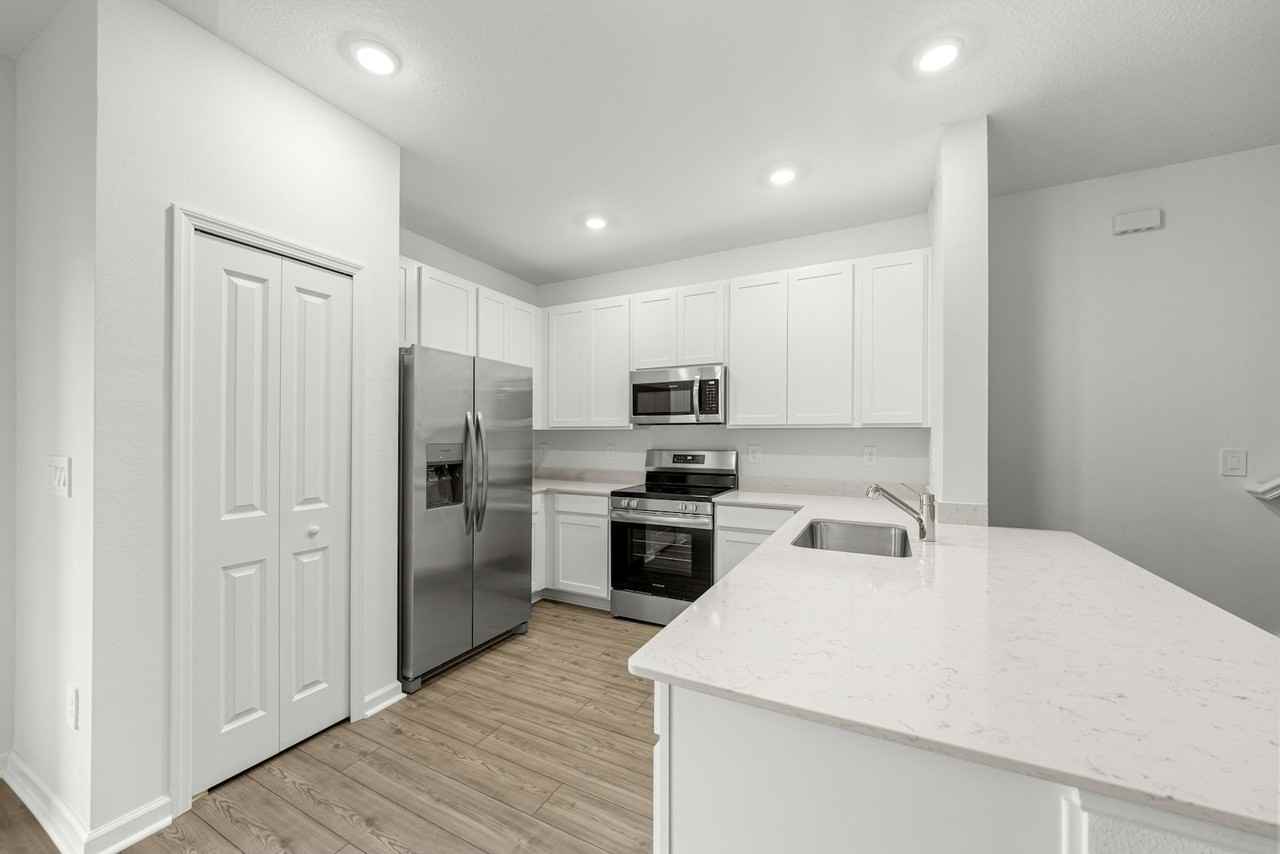 4903 Southwest 81st Loop - Photo 4 of 25