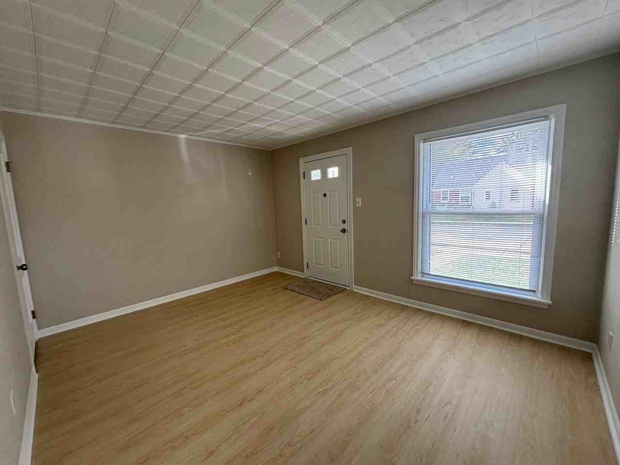 23756 Brittany Avenue - Photo 2 of 17