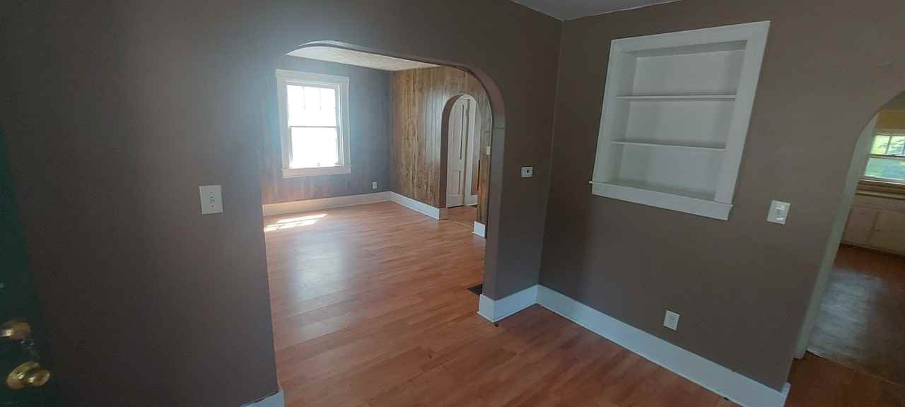 512 Gordon Street - Photo 2 of 7