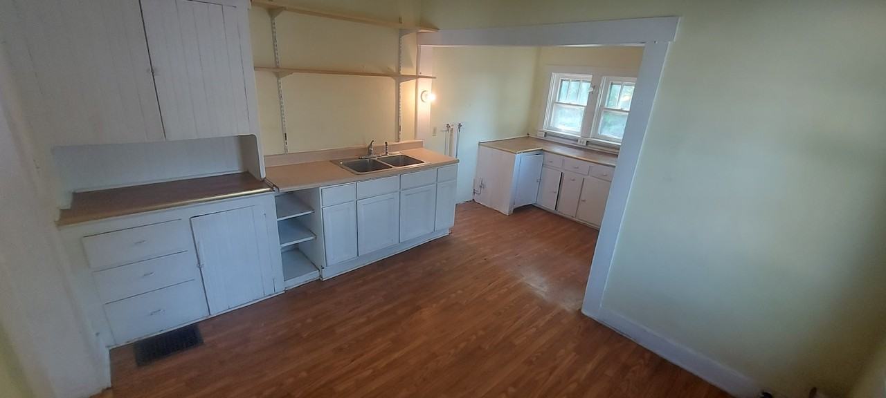 512 Gordon Street - Photo 3 of 7
