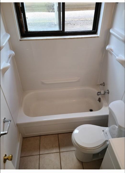 4467 Lee Road, Unit 101 - Photo 5 of 7