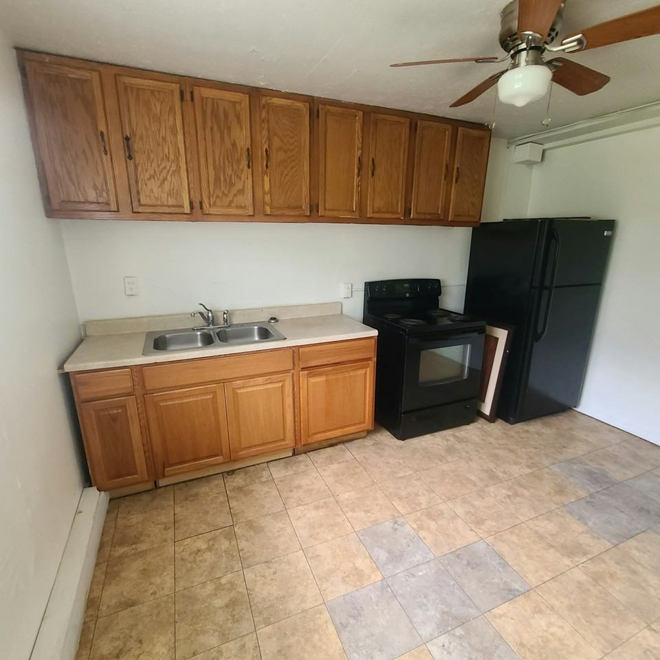 4467 Lee Road, Unit 101 - Photo 6 of 7