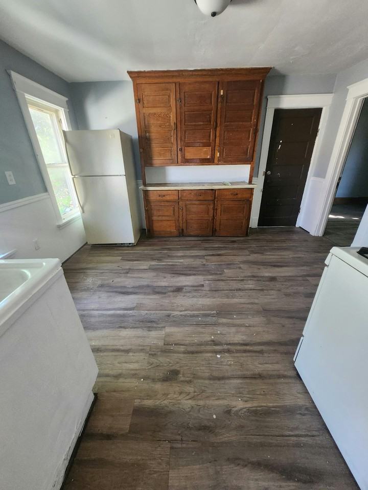 626 East 23rd Street, Unit 2 - Photo 4 of 8