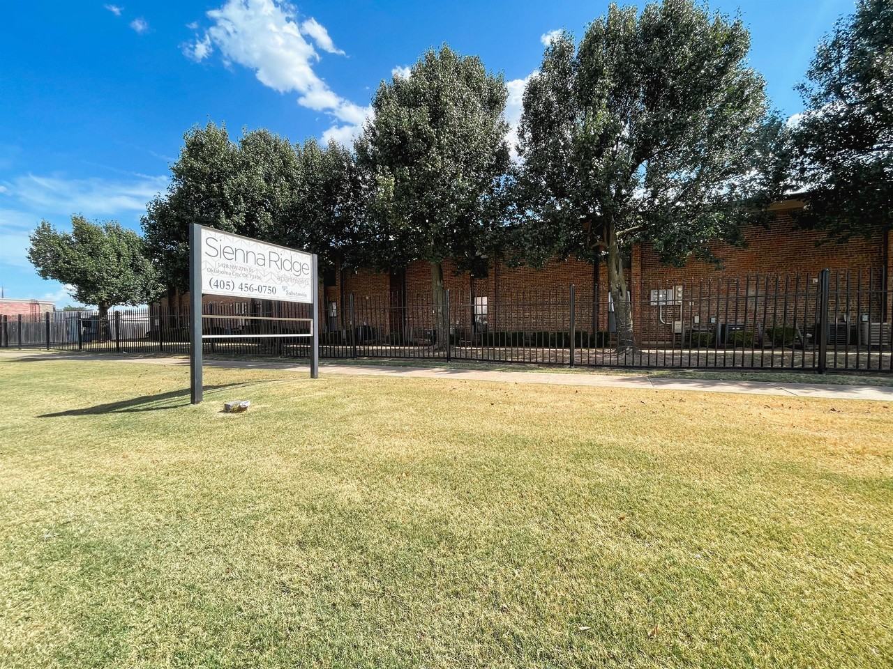 Sienna Ridge - Photo 2 of 11