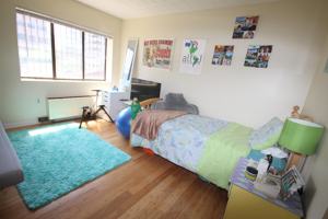 featured image of 229 N Craig St