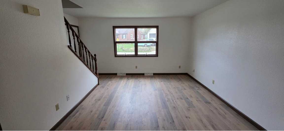 97 Saint Johns Road - Photo 6 of 12