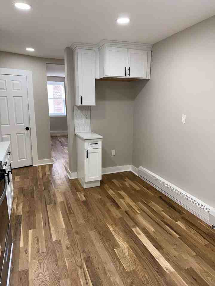 1105 Charles Street - Photo 6 of 24