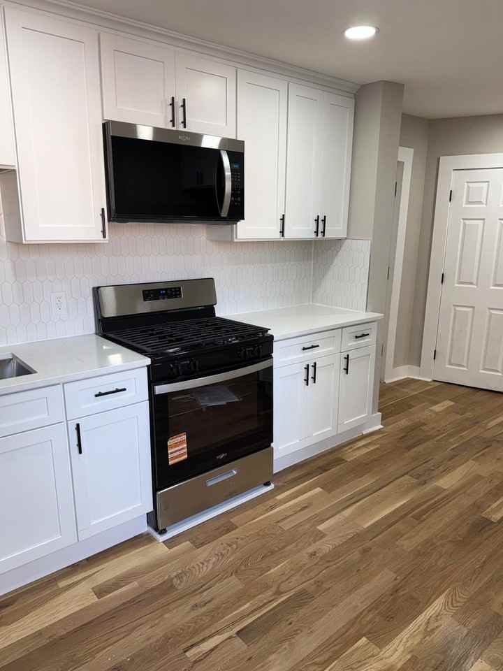 1105 Charles Street - Photo 7 of 24