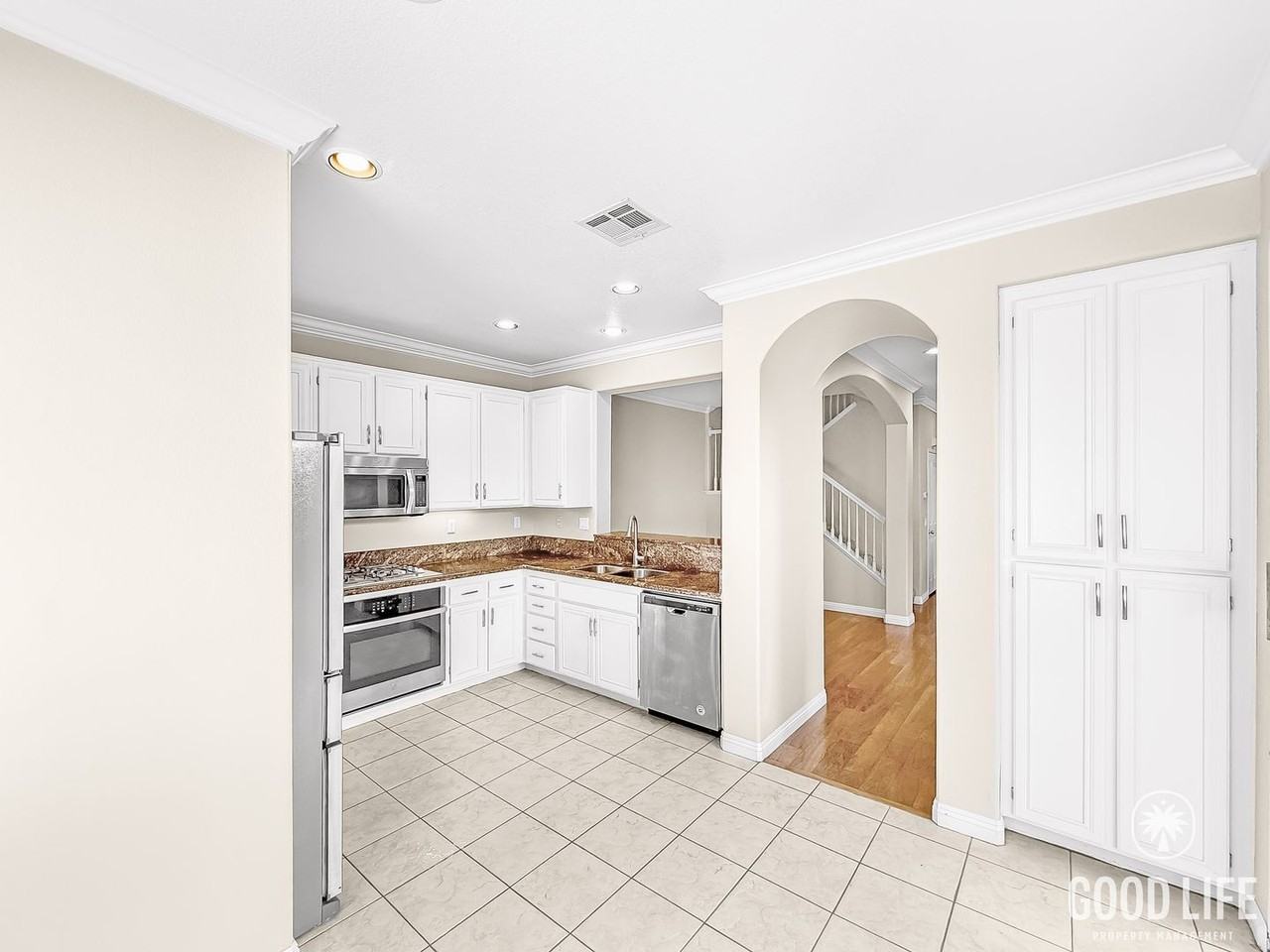 3761 Carmel View Rd - Photo 5 of 21