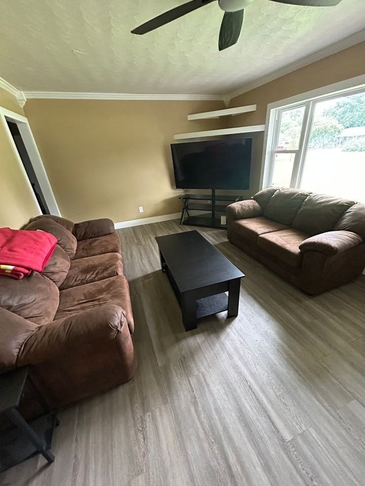 1230 South Rogers Street - Photo 6 of 25