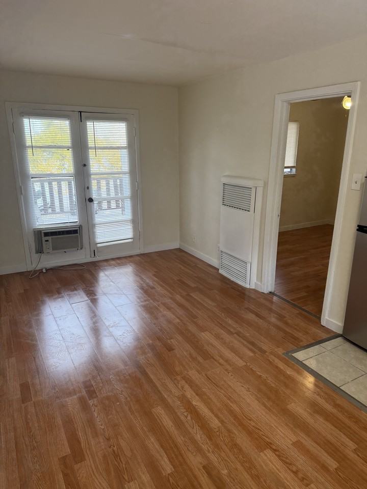 1585 Dudley Street - Photo 3 of 7
