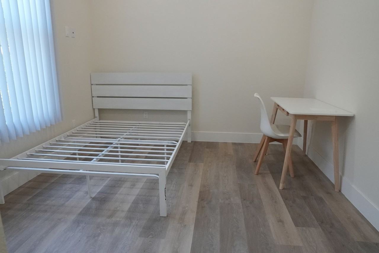 The Lyra Victorian Home on Menlo Avenue! - Photo 6 of 28