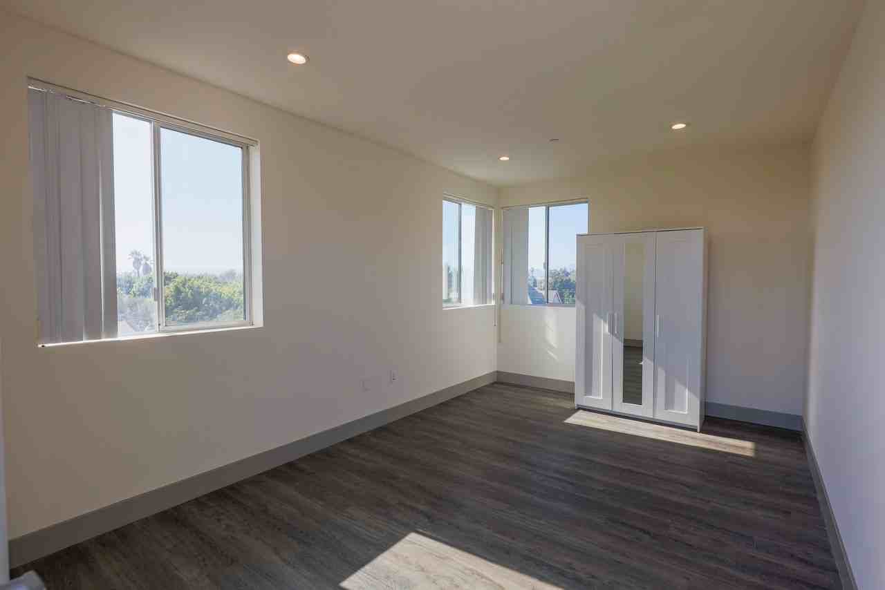 Gemini Townhomes - Photo 7 of 50