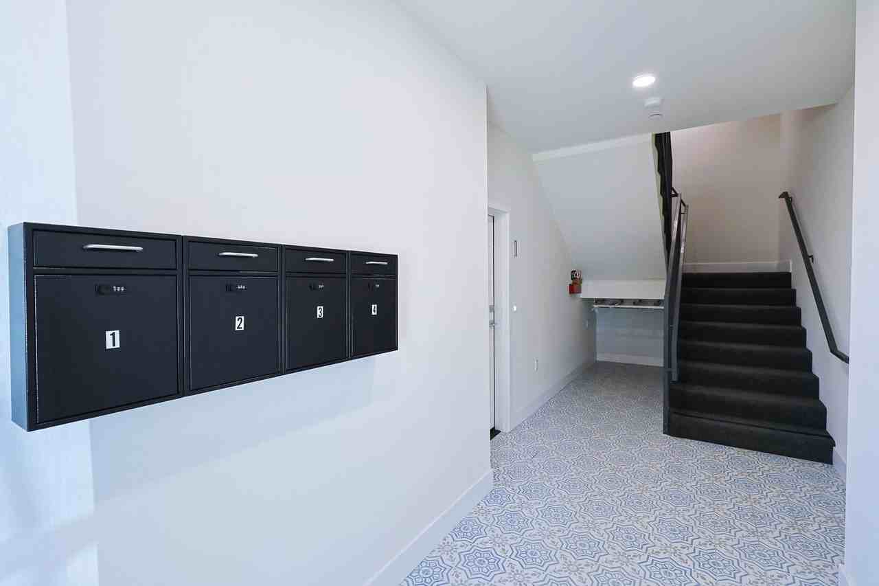 Orion 1189 37th - Photo 3 of 26