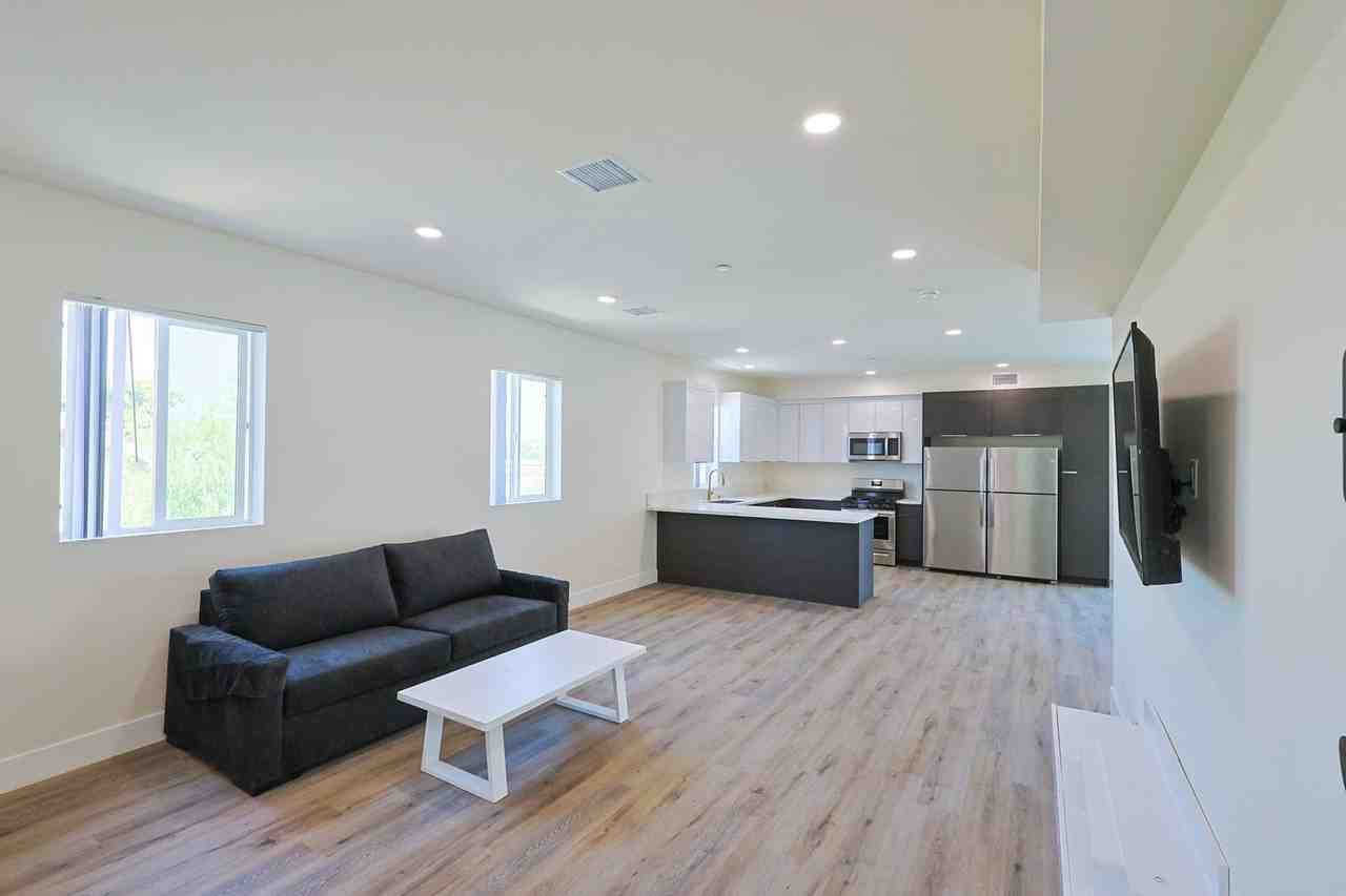 Orion 1189 37th - Photo 5 of 26