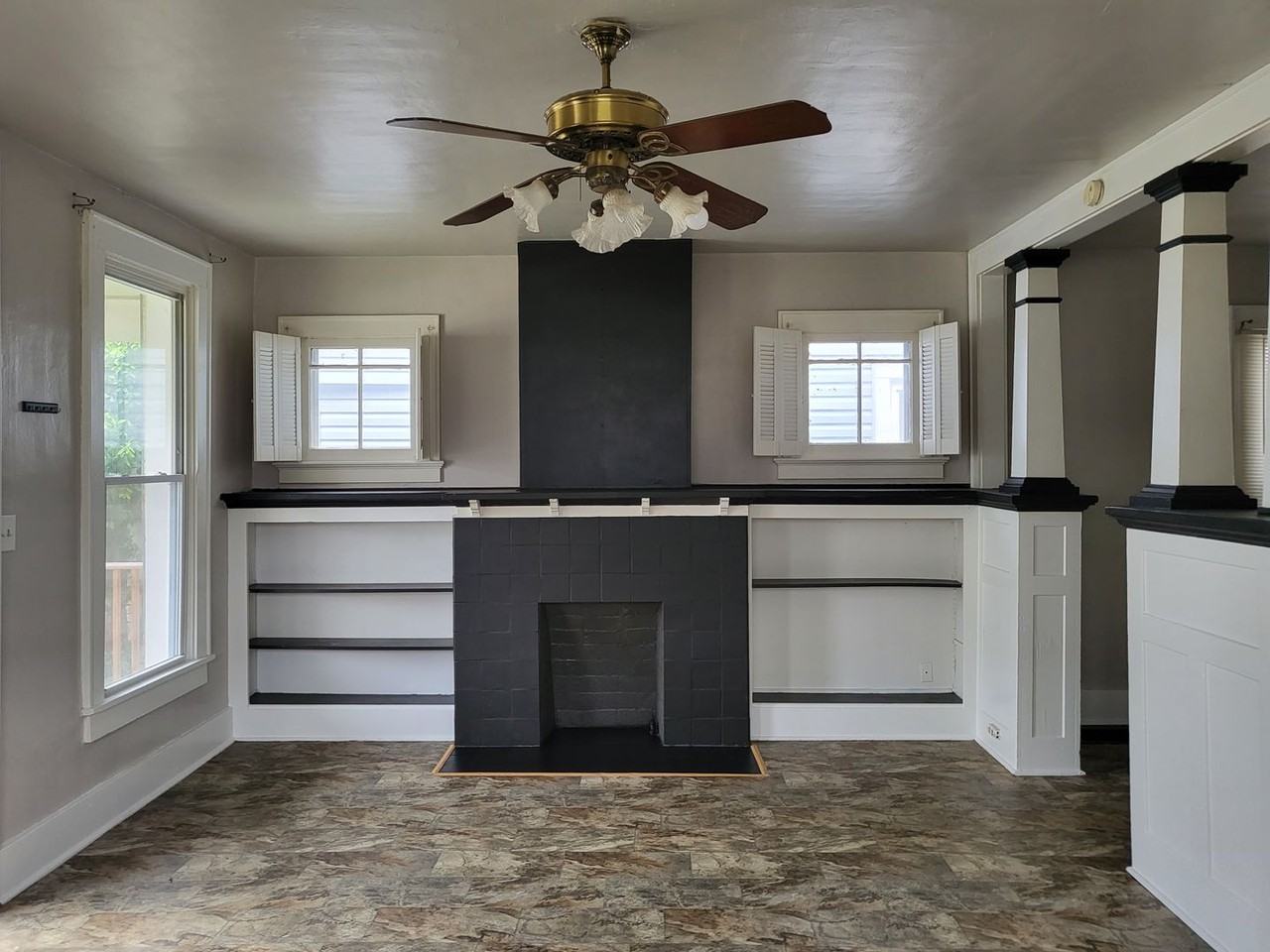 649 E Oregon St - Photo 2 of 20