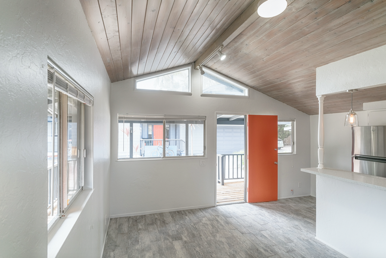 932 Camino Del Sur - Photo 2 of 7