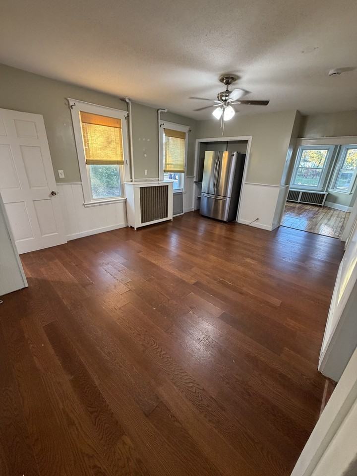 200 Bellevue Street - Photo 5 of 7