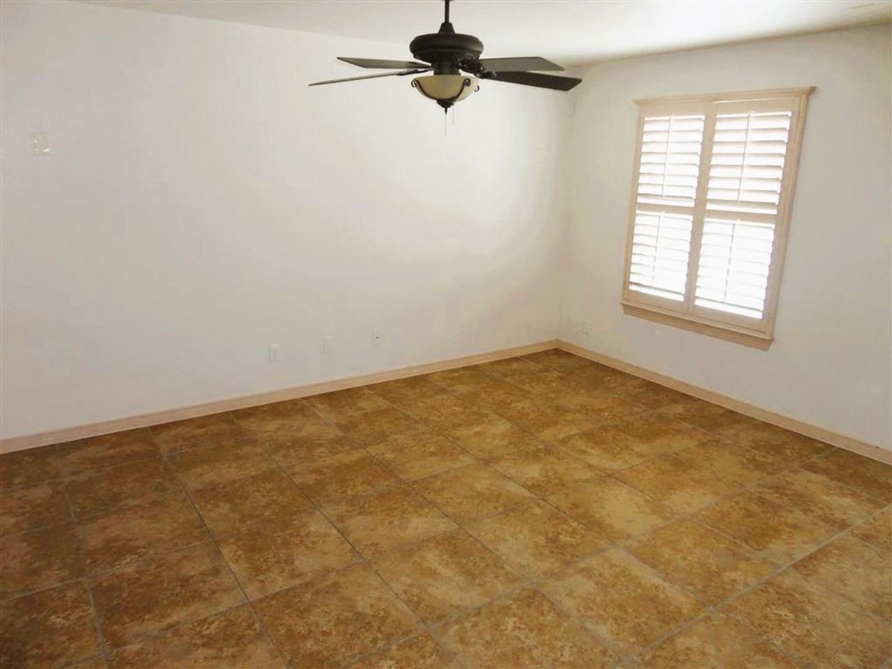 2809 Tag Rock Pl - Photo 2 of 25