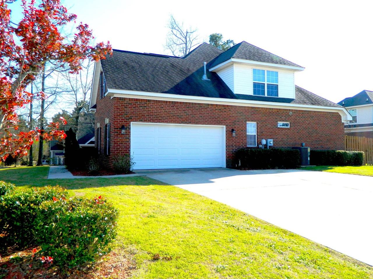 1101 Brighton Dr - Photo 6 of 33