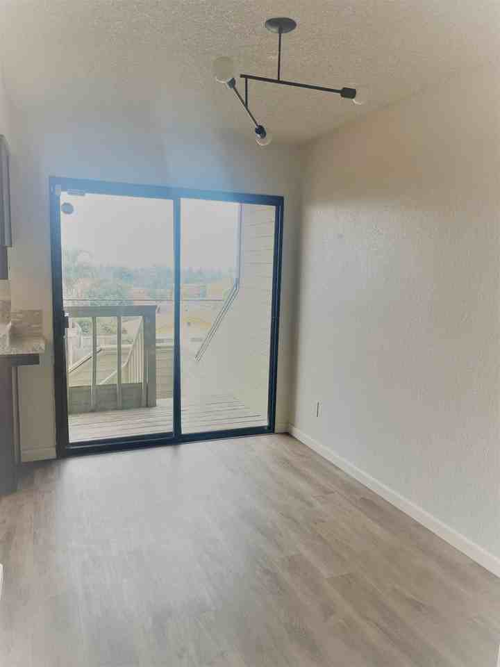 1625 Ramona Avenue - Photo 5 of 12