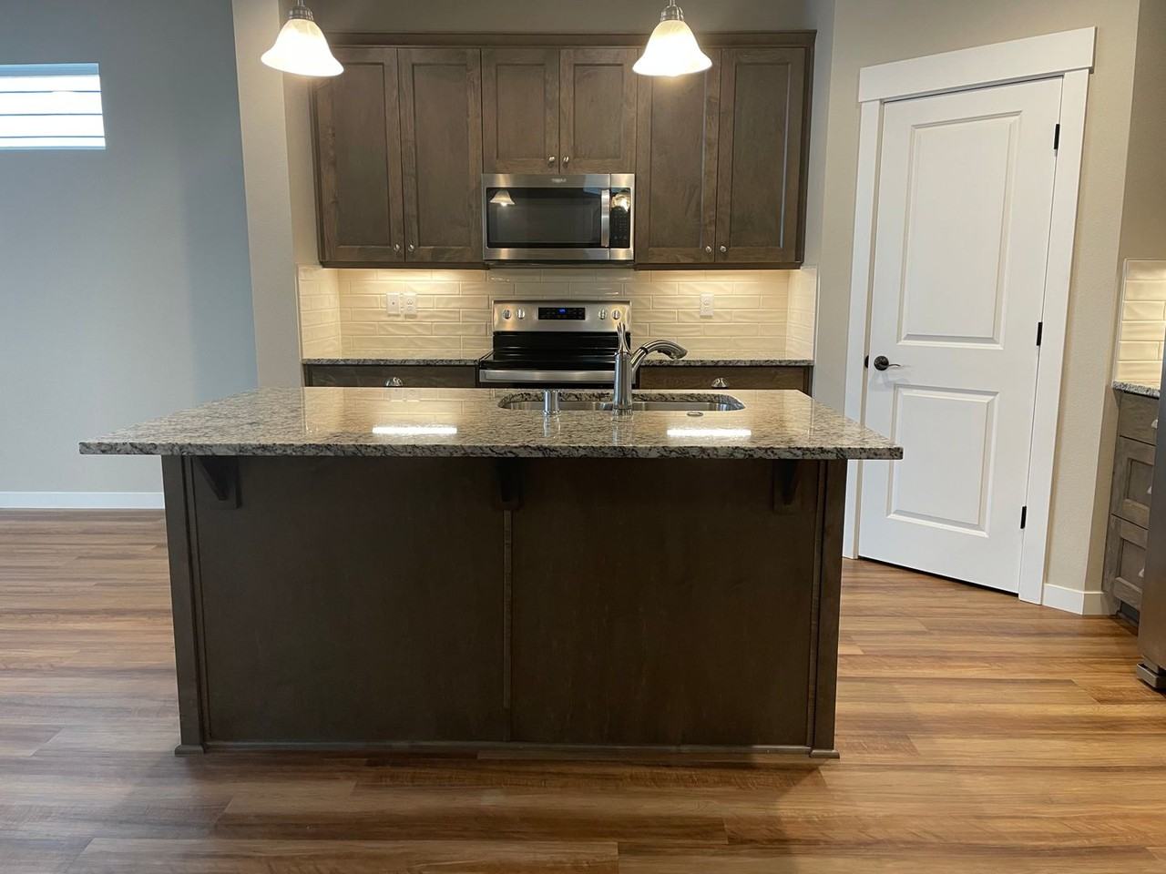 7104 S 13th St - Photo 3 of 27