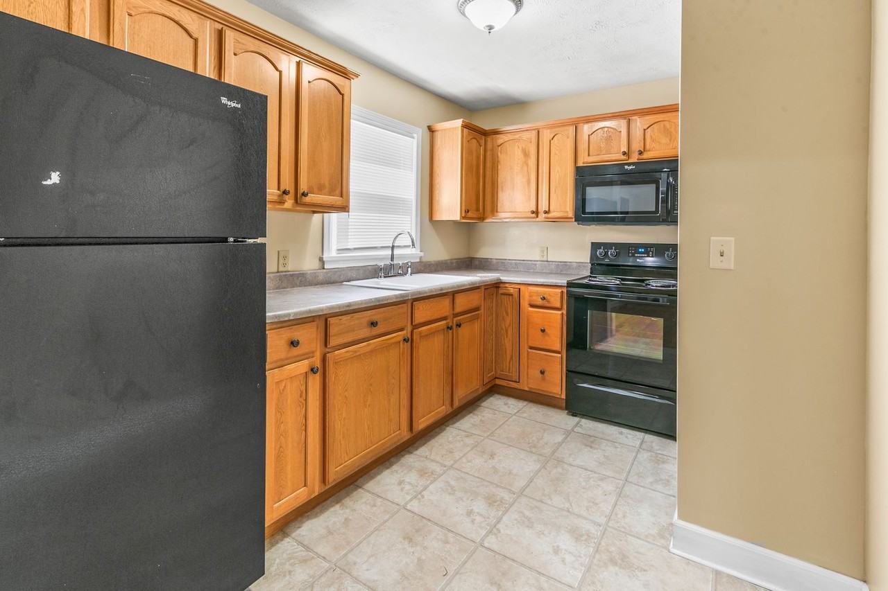 2609 Crawford St - Photo 6 of 18