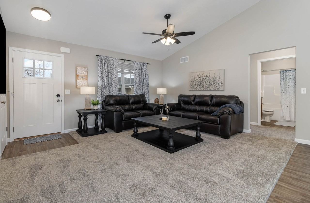 12 E Persimmon Dr - Photo 3 of 26